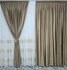 Set Sonia:perdea in cristal cu benzi crem si draperie catifea caramel