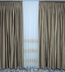 Set Sonia:perdea in cristal cu benzi crem si draperie catifea caramel