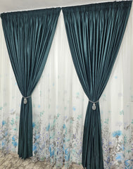 Set Emilia: perdea model floral  combinatie gri cu albastru si draperie catifea verde