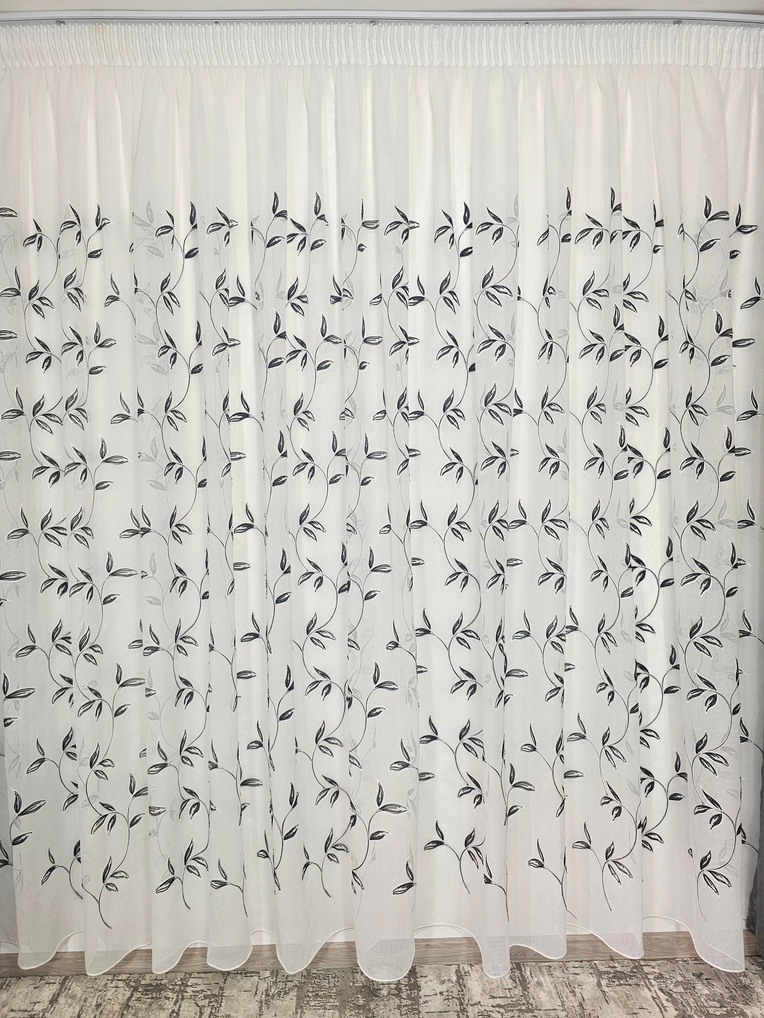 Set Deni: perdea din in cu frunze negre si draperie decorativa tip nisip gri inchis