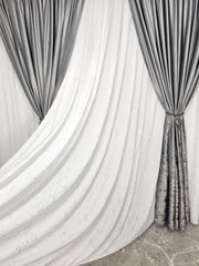Colectia Velvet: perdea din matase cu insertii argintii si draperie din catifea cu insertii - Gri