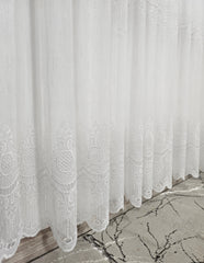Perdea Hunia alba din borangic cu broderie