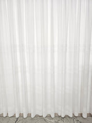 Perdea alba din cu broderie material plin ca textura tip in