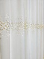Set Melina: perdea crem din in cristal cu broderie si draperie din catifea bej caramel