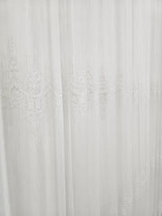 Set Marta: perdea ivoire din borangic cu broderie si draperie din catifea bej caramel