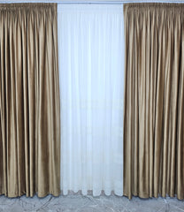 Set Cezar: perdea ivoire din in cristal cu broderie si draperie din catifea bej caramel