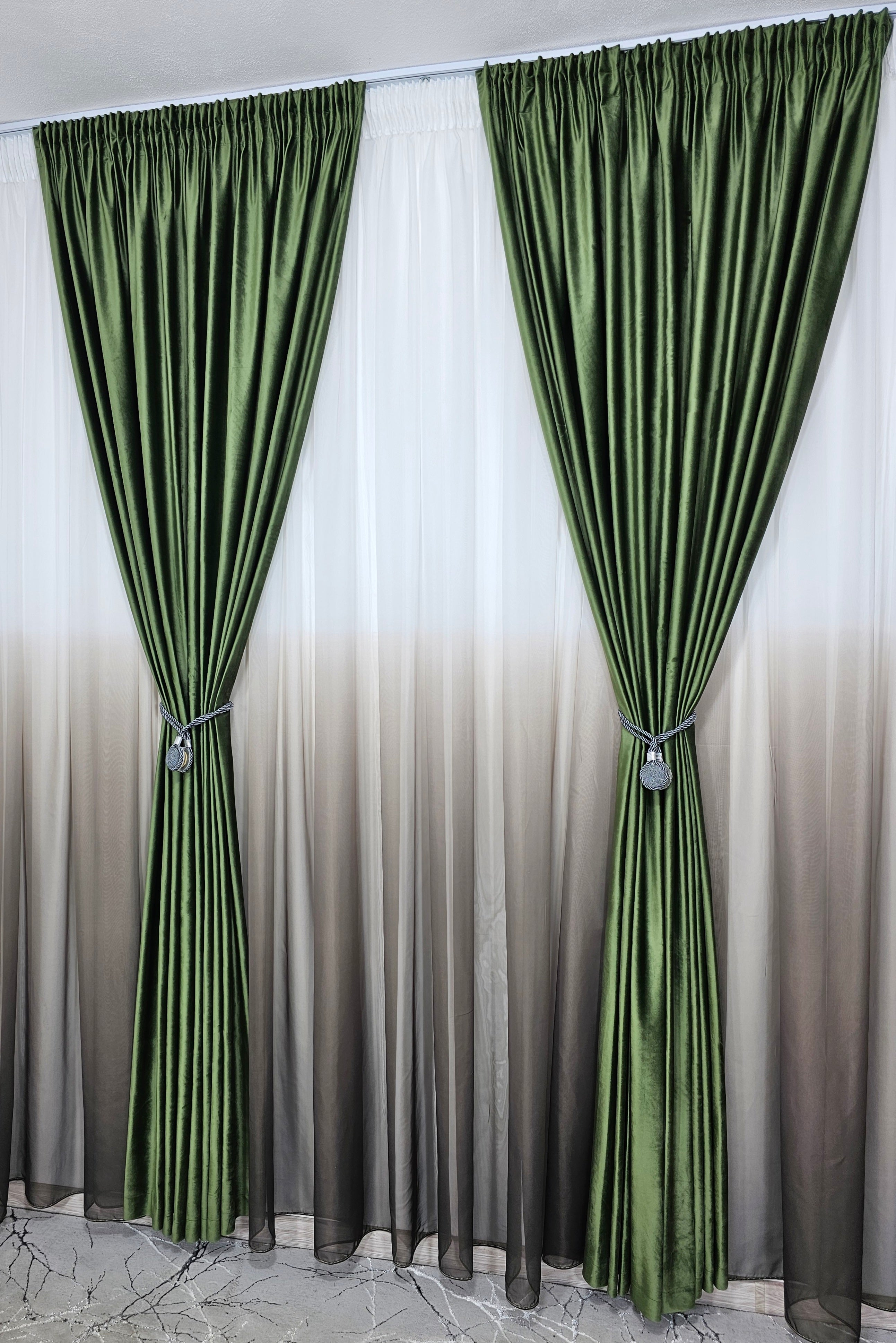 Set Alexandru: perdea din voal degrade kaki si draperie catifea verde olive