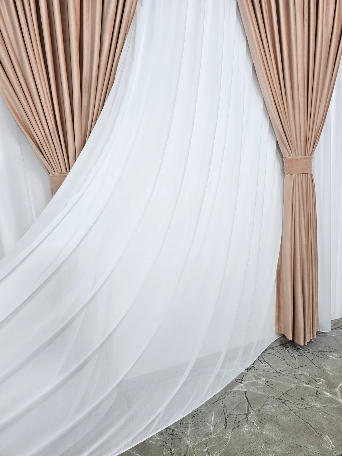 Black Friday Draperie din catifea roz pal