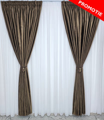 Set Raisa: perdea din jorjet alb si draperie din catifea maro deschis
