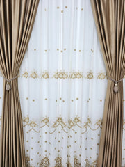 Set Reina: perdea ivoire din in gros cu broderie capucino si draperie din catifea caramel
