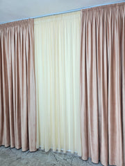Set Rozalia: perdea crem din jorjet si draperie din catifea roz pal
