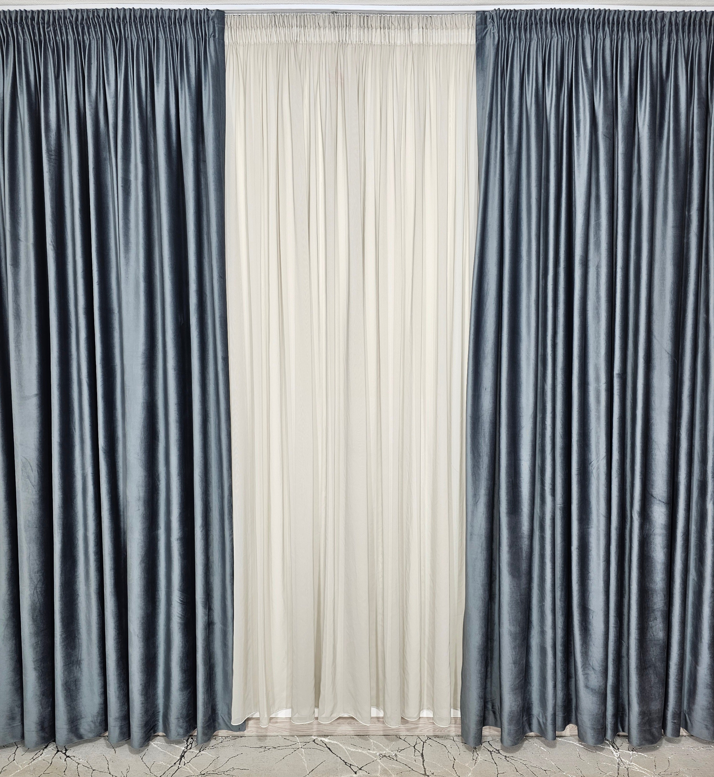 Set Amina: perdea gri din jorjet si draperie din catifea gri inchis