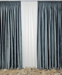 Set Europa: perdea alba simpla din voal cu draperie catifea gri inchis blackout 90%