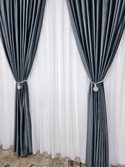 Set Europa: perdea alba simpla din voal cu draperie catifea gri inchis blackout 90%