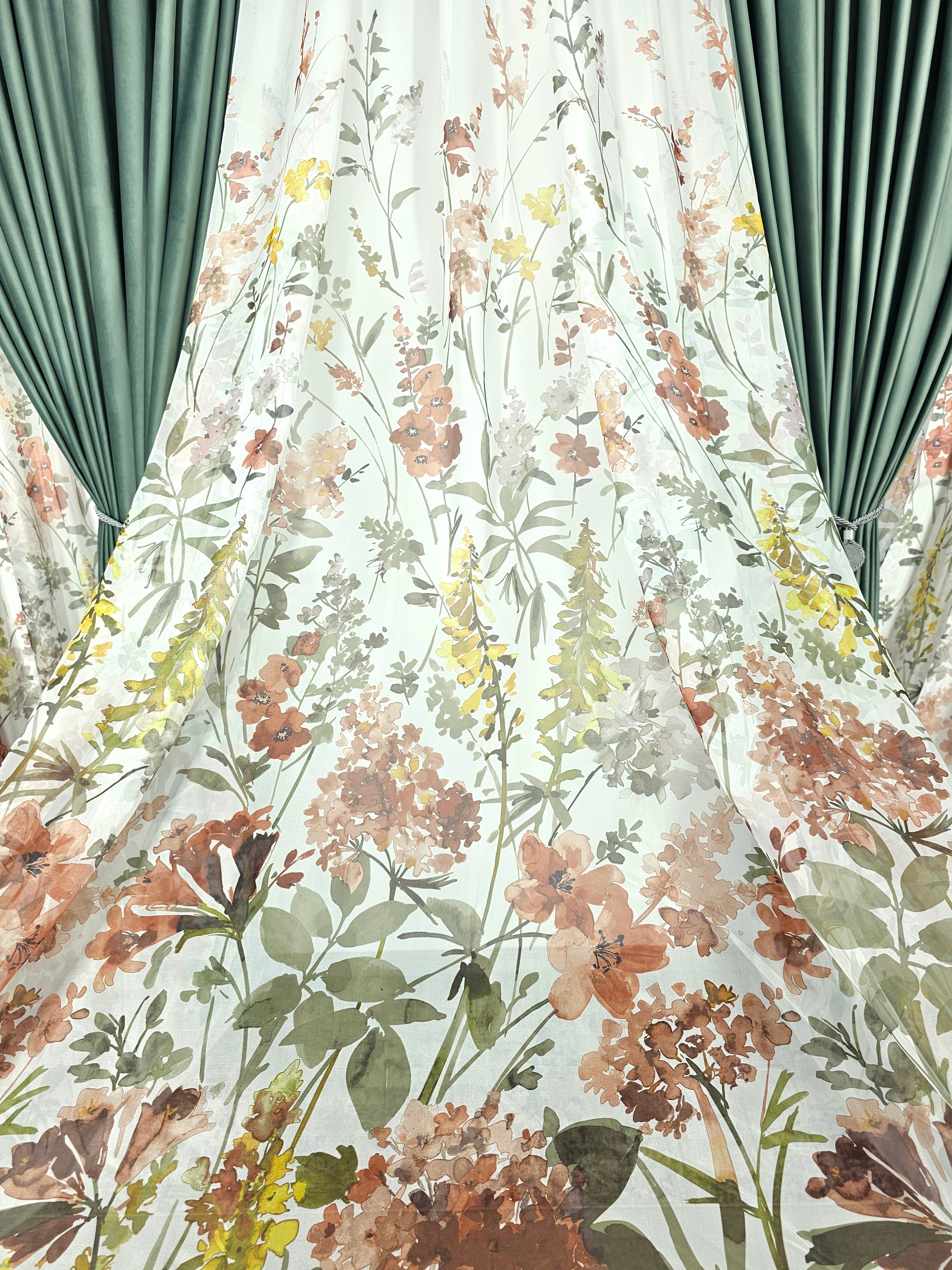 Set Leonard: perdea din voal model floral si draperie catifea 90% blackout verde menta