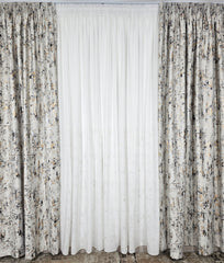 Draperie Prestige blackout ivoire cu insertii aurii si argintii