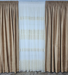 Set Solenne: perdea din tul cu broderie crem si draperie din catifea culoarea mierii