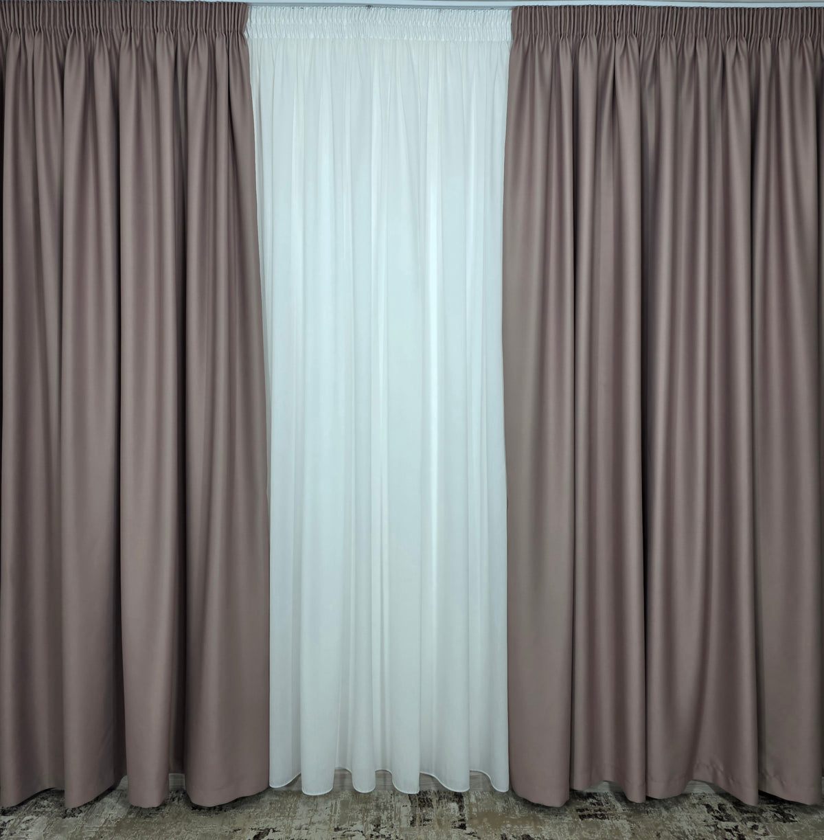 Set Azalea: perdea simpla ivoire din voal si draperie blackout 98% roz murdar