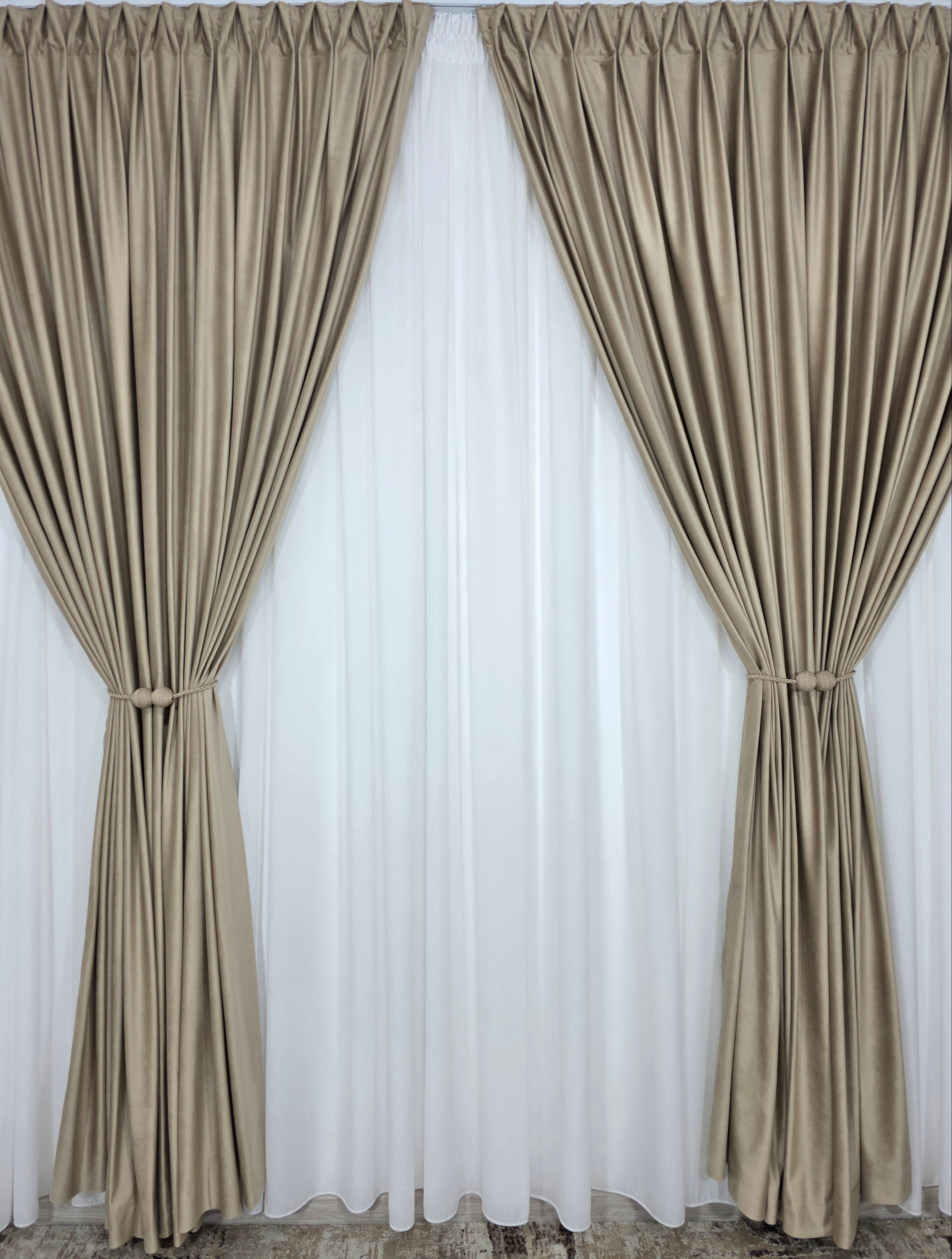 Set Latte:Perdea Simpla Albă Voal Ivoire și Draperie Catifea crem latte blackout 90%