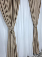 Colectia Lucy: Perdea Alba Simpla Voal Si Draperie Crem-Auriu Cu Model De Vopsea Decorativa