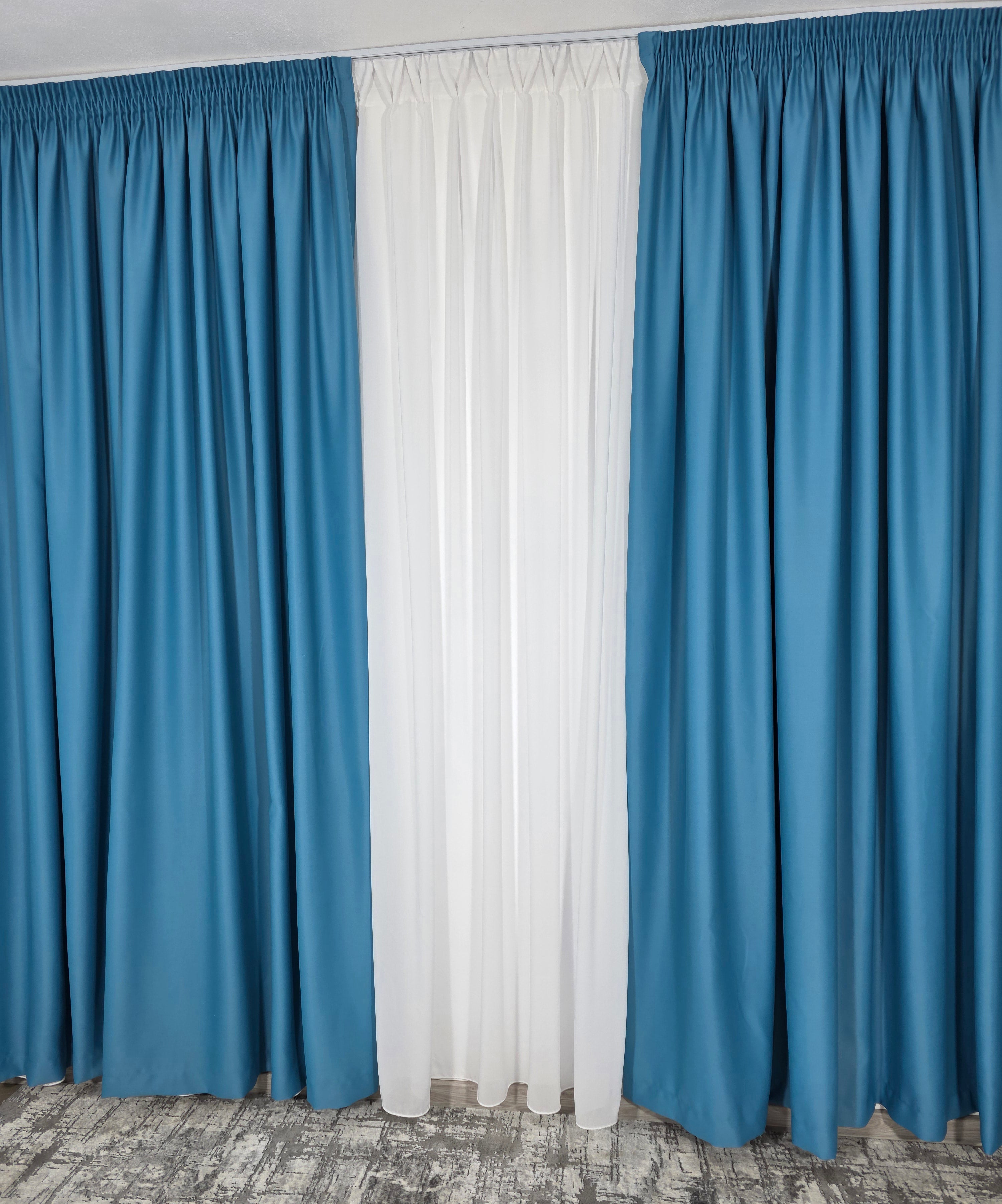 Colectia Blackout: Perdea Matase Alba Si Draperie Turcoaz Azur Blackout 98%