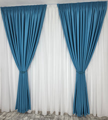 Colectia Blackout: Perdea Matase Alba Si Draperie Turcoaz Azur Blackout 98%