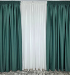 Colectia Blackout Varianta BTN810 Perdea Alba Voal Premium Jorjet si Draperie Verde Menta Blackout 70-90% pentru Living si Dormitor in Nuante Crem, Alb si Verde Pastel