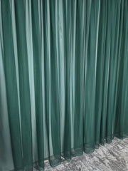 Colectia velvet duo: perdea voal verde Smarald si draperie catifea in doua culori verde Menta cu verde onix