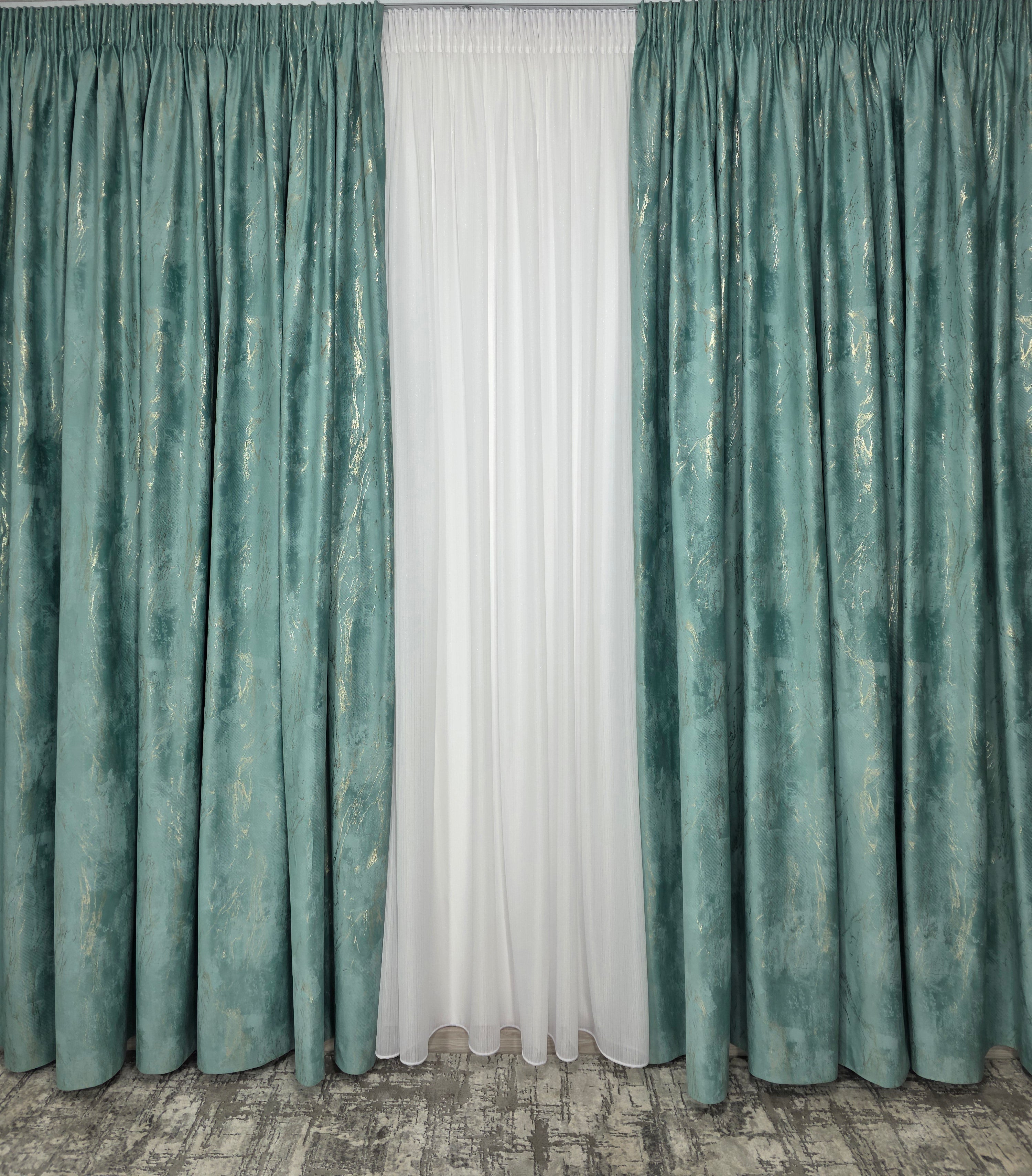 COLECTIA MILANO: perdea alba cu sidef si draperie catifea verde menta cu insertii aurii