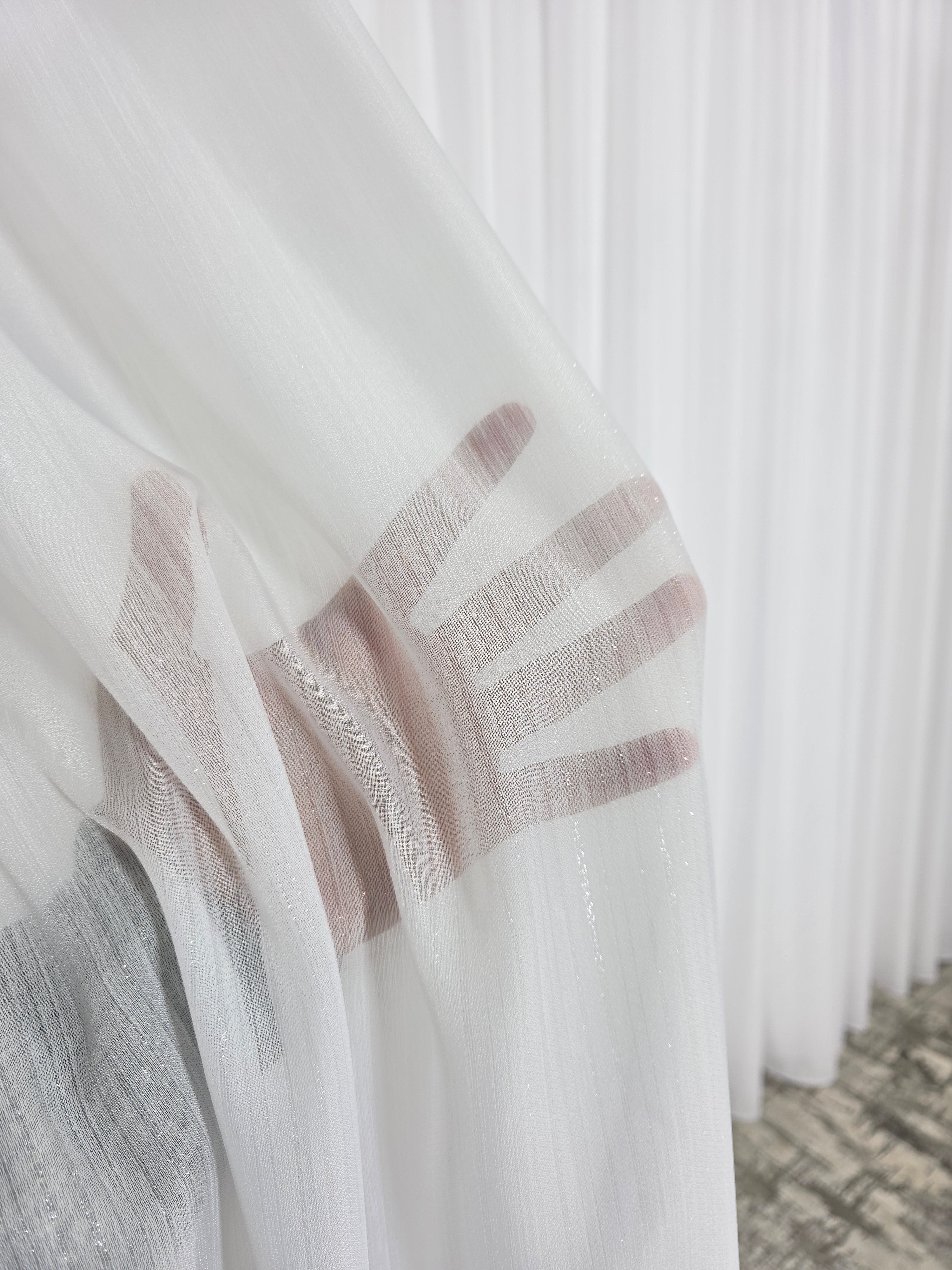 COLECTIA MILANO: perdea alba cu sidef si draperie catifea verde menta cu insertii aurii