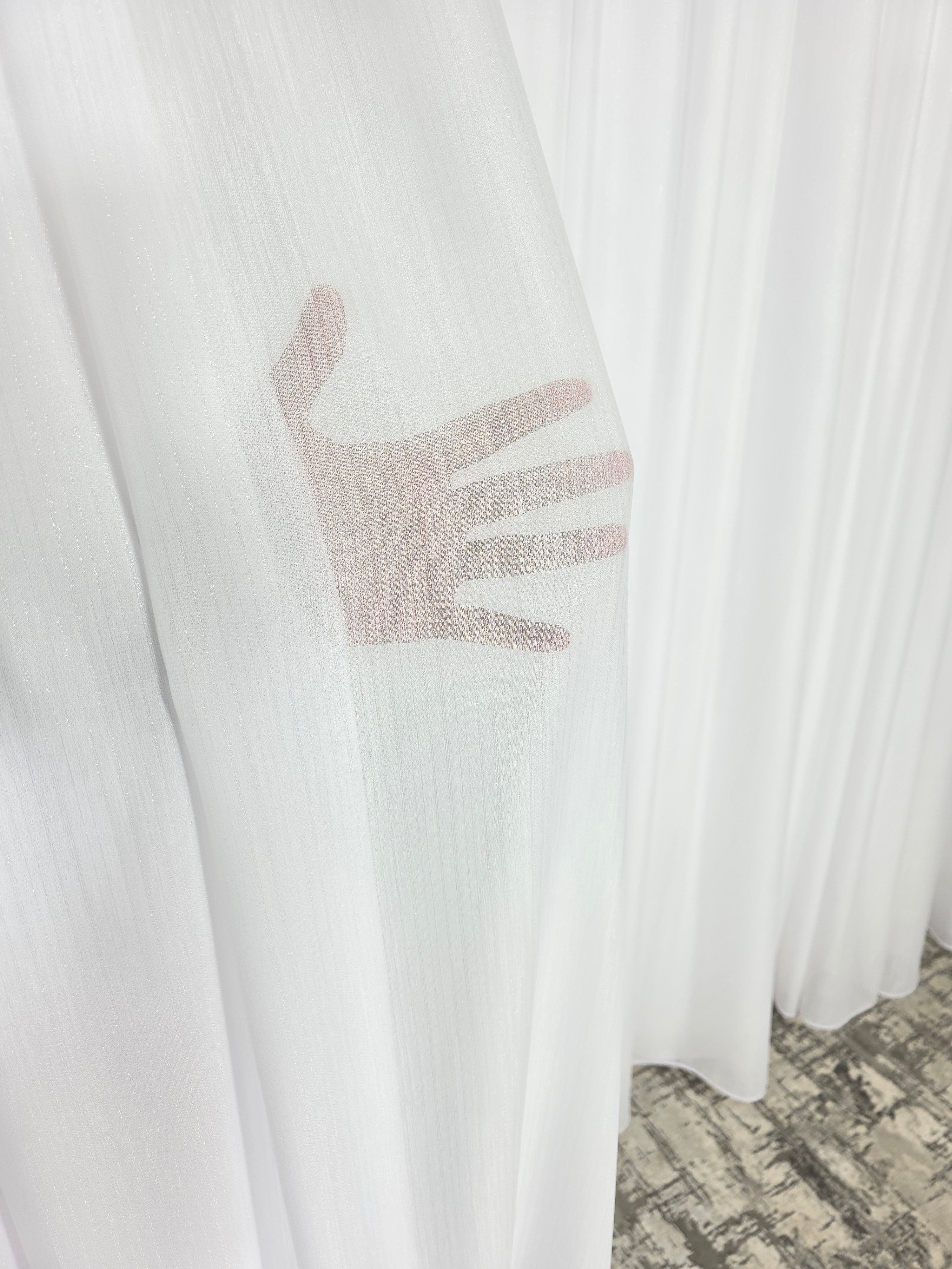 COLECTIA MILANO: perdea alba cu sidef si draperie catifea verde menta cu insertii aurii