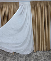 Perdea Crem din material plin ca textura cu insertii aurii model Velora