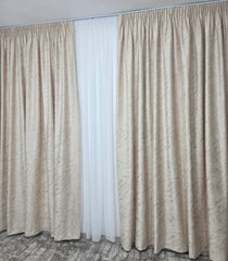 Draperie Dubai din catifea crem cu insertii aurii