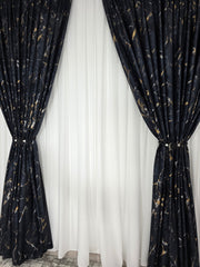 Draperie Amazon din catifea neagra cu insertii aurii