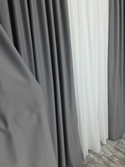 Draperie Simpla Gri Fumuriu Blackout 90% – Draperie eleganta pentru living si dormitor in nuante alb, crem, bej si gri, confectionata pe comanda