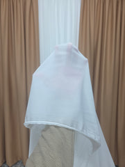 Perdea nesifonabila simpla din jorjet ivoire(culoarea untului), material plin ca textura