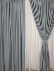 Colectia Blackout Varianta 302 Perdea Alba Voal Premium Jorjet si Draperie Gri Deschis Blackout 70-90% pentru Living si Dormitor in Nuante Alb, Gri si Crem