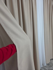 Colectia Blackout Varianta 113 Perdea Alba Voal Premium Jorjet si Draperie Crem Bej cu Reflexii Roz Blackout 70-90% pentru Living si Dormitor in Nuante Crem, Bej si Roz Pudrat
