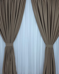 Colectia Blackout Varianta 110 Draperie Cappuccino si Perdea Alba Simpla Voal Premium Jorjet Blackout 80-95% pentru Living si Dormitor in Nuante Crem, Bej si Lemn Natur