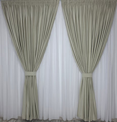 Set Dan: Perdea Alba Simpla Moale Jorjet si Draperie Simpla Catifea Bej Deschis-Ivory Blackout 70%