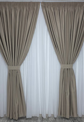 Colectia Blackout Varianta 406 Perdea Alba Voal Premium Jorjet si Draperie Grej Blackout 80-95% pentru Living si Dormitor in Nuante Crem, Grej si Gri Deschis