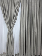 Draperie Simpla Catifea Gri Bej Blackout – Ideala pentru Livinguri Moderne cu Canapele Crem, Mobilier Gri sau Lemn Natur si Decoruri Bej-Gri