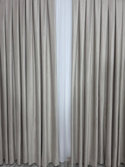 Draperie Simpla Catifea Grej Roze Blackout – Ideala pentru Livinguri Elegante cu Canapele Crem, Mobilier Bej sau Lemn Natur si Accente Roz Pudrat