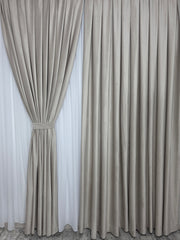 Draperie Simpla Catifea Grej Roze Blackout – Ideala pentru Livinguri Elegante cu Canapele Crem, Mobilier Bej sau Lemn Natur si Accente Roz Pudrat