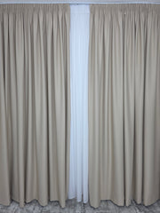 Colectia Blackout Varianta G203: Perdea Alba Voal Premium Jorjet si Draperie Crem pentru Living si Dormitor in Nuante Crem, Bej si Lemn Natur