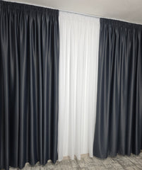 Colectia Blackout Varianta 19: draperie gri antracit si perdea alba voal premium jorjet - perfecta pentru livinguri si dormitoare moderne in culori albe,gri sau crem