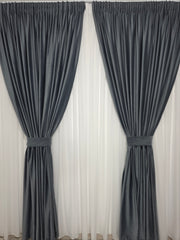 Set Duke– Perdea Voal Premium si  Draperie Catifea Gri Inchis Blackout 90-95% pentru Living si Dormitor Modern in Nuante Alb, Gri si Antracit, Confectionat la Comanda Casablanca Magazin
