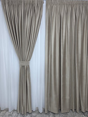 Stoc limitat*Set Stefan– Perdea Voal Premium si  Draperie Catifea Grej pentru Living si Dormitor Modern in Nuante Alb, Gri si Crem, Confectionat la Comanda Casablanca Magazin