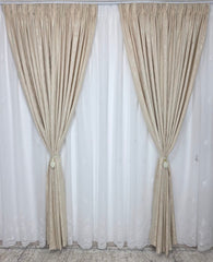 Perdea alba material plin ca textura tip in cu flori albe model Granada