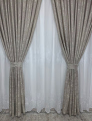 Set Gina: Perdea alba tip in-model floral si Draperie Crem-Bej pentru Living si Dormitor Crem-Confectionat la Comanda Casablanca Magazin